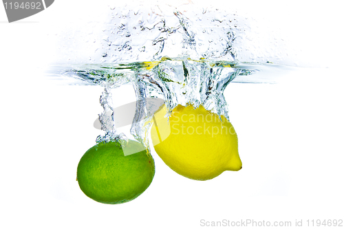 Image of citrus fruit splashing