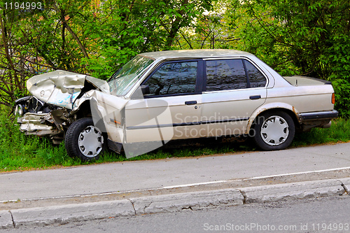 Image of Damaged car