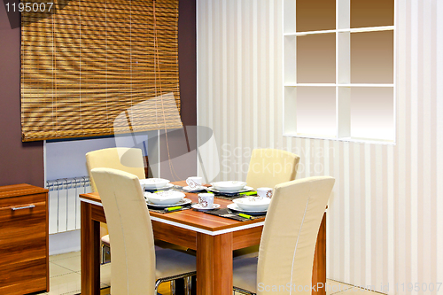 Image of Dining table