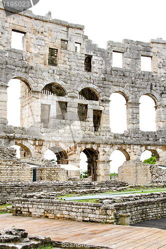 Image of Roman coliseum