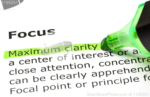 Image of 'Maximum clarity' highlighted, under 'Focus'