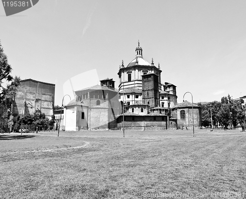 Image of San Lorenzo church, Milan