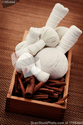 Image of cinnamon massage stamps