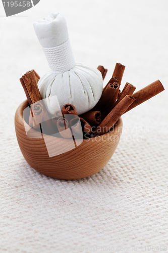 Image of cinnamon massage stamps