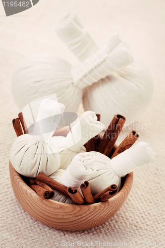 Image of cinnamon massage stamps