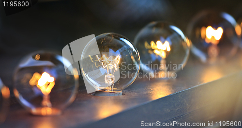 Image of light bulbs