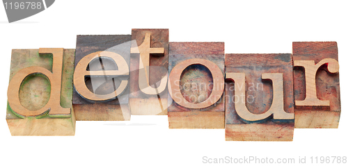 Image of detour word in letterpress type