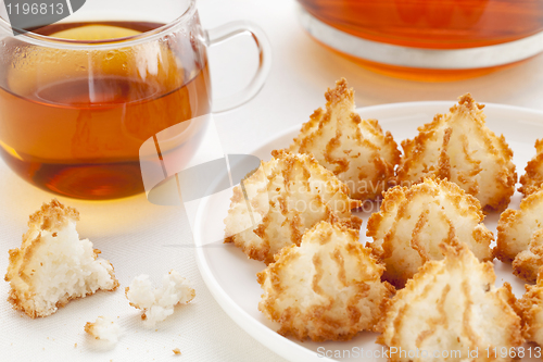 Image of tea and coconut macaroons