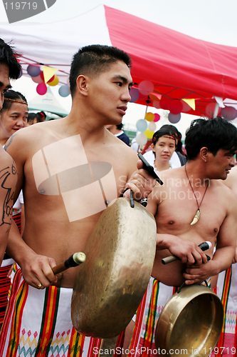 Image of Filipino performers