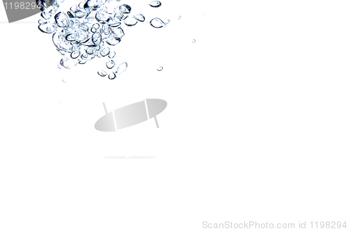 Image of air bubbles in water