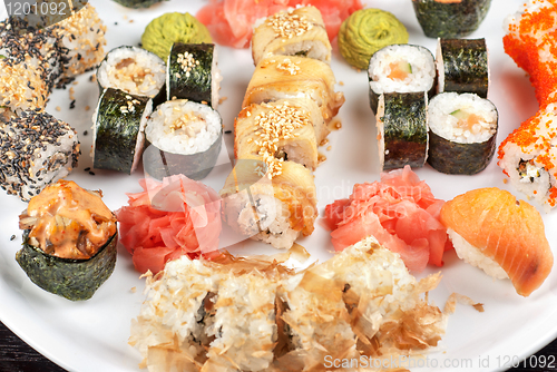 Image of sushi set