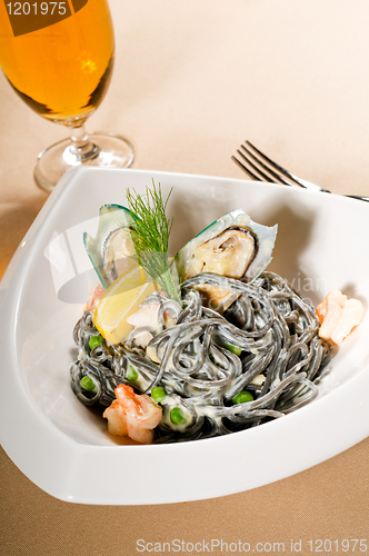 Image of seafood black spaghetti