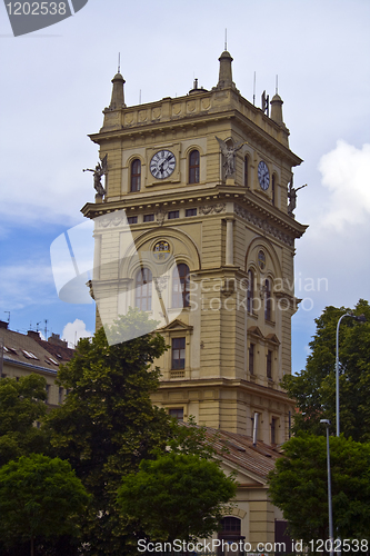 Image of water tower in a city park.