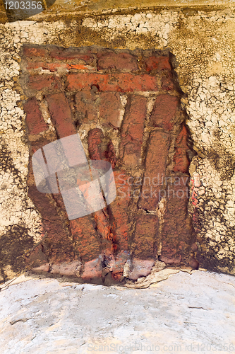 Image of ancient bricklaying