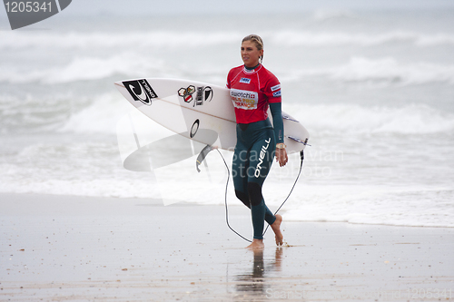 Image of surfer sage Erickson