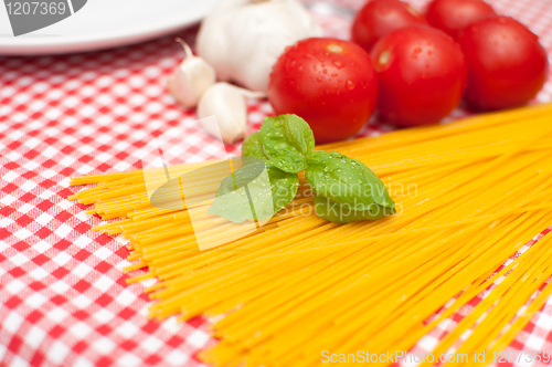 Image of Spaghetti - ingredients