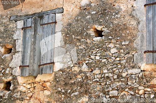 Image of stone wall window