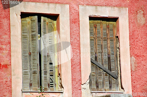 Image of boarded windows