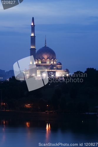 Image of Putrajaya mosque, Kuala Lumpur, Malaysia.