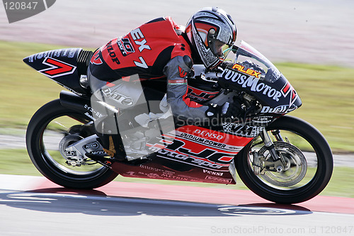 Image of 2005 MotoGP Race @ Sepang, Malaysia.