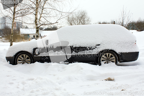 Image of  car under snow