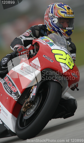 Image of 2005 MotoGP Race @ Sepang, Malaysia.