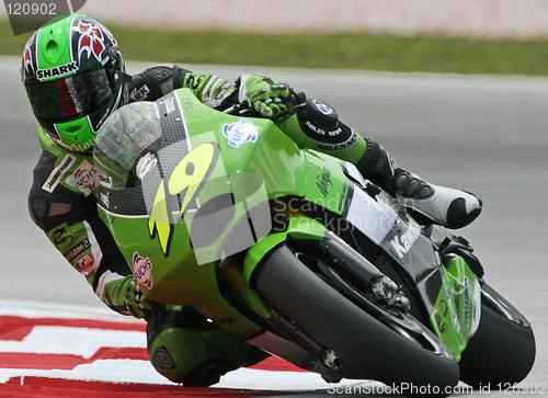 Image of 2005 MotoGP Race @ Sepang, Malaysia.