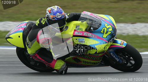 Image of 2005 MotoGP Race @ Sepang, Malaysia.