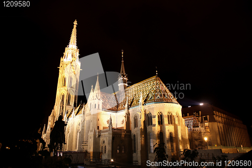 Image of Matthias church in Budapest, Hungary