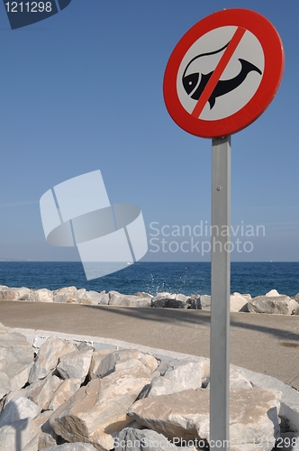 Image of No fishing sign