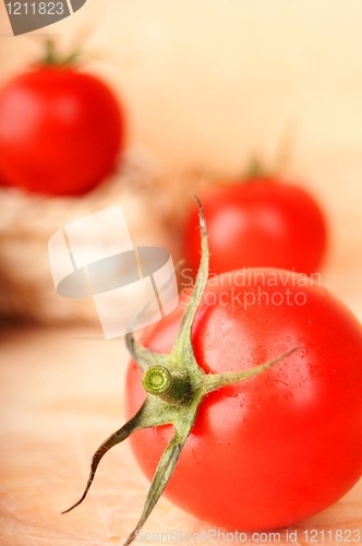 Image of tamatoes and garlic