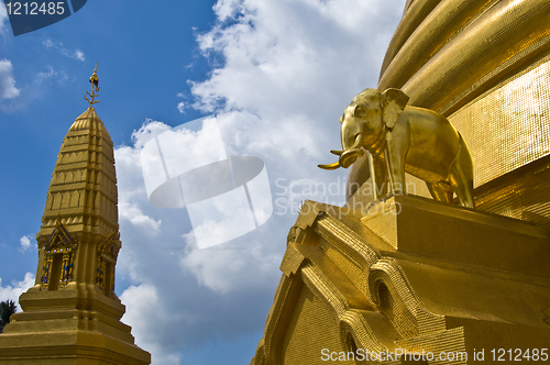 Image of Golden chedi