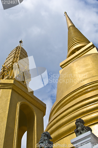 Image of Golden chedi