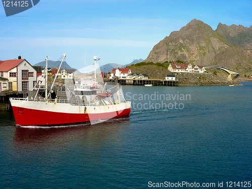 Image of Norwegian boat in lofoten island
