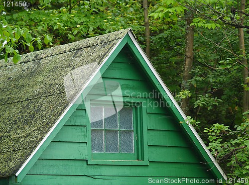 Image of cabin in the woods