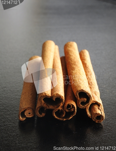 Image of cinnamon sticks