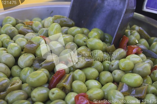 Image of Whole olives and chilli
