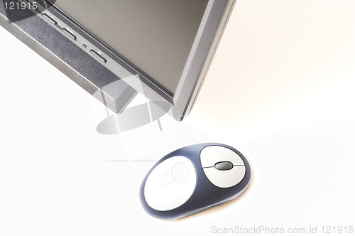 Image of flat screen and mouse