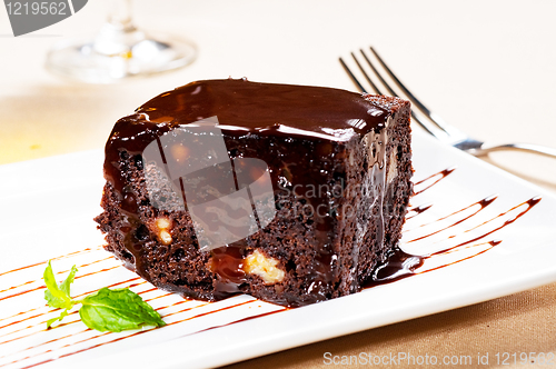Image of chocolate and walnuts cake