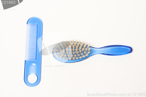 Image of comb and brush