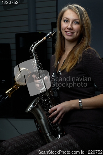 Image of Woman with saxophone