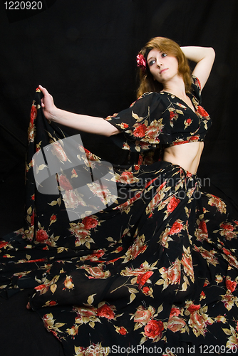 Image of Dancing woman
