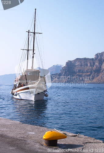 Image of Schooner at Athinias, Santorini