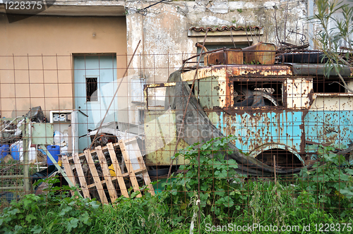 Image of junkyard