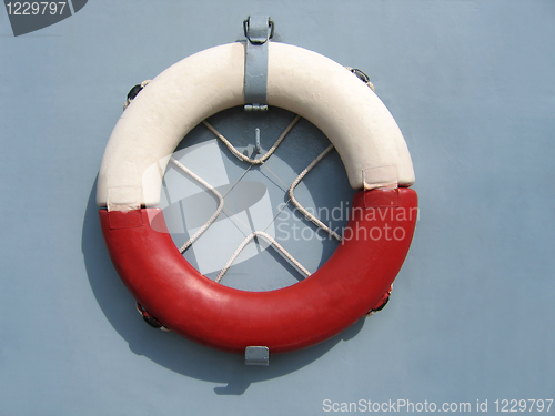 Image of lifebuoy ring