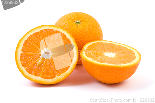 Image of Orange. Whole and halves