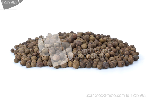 Image of Spices: small pile of allspice 