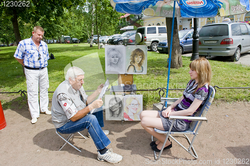 Image of Sidewalk artist