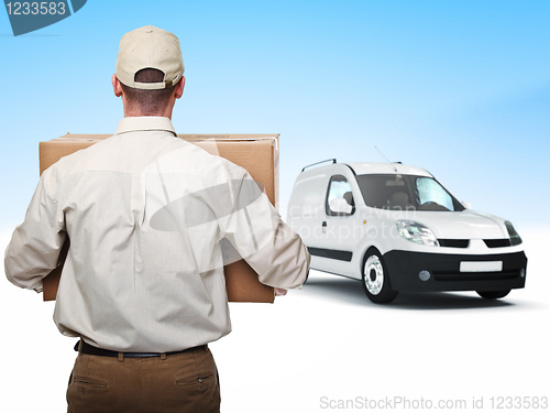 Image of delivery man