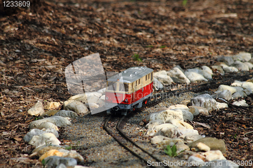 Image of small train 
